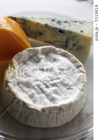 カマンベールチーズ 5319618