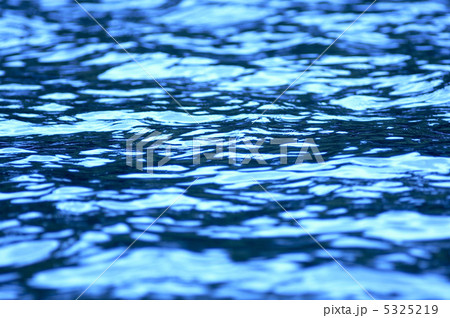 水の表情 5325219