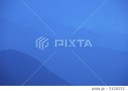 山並み 5328252