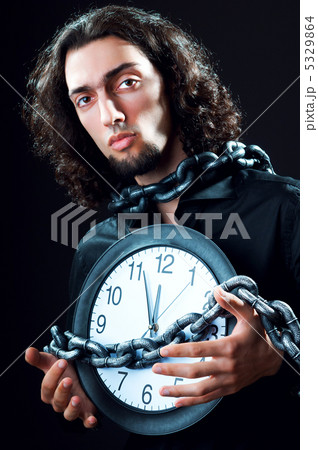 Time concept with man and clock 5329864