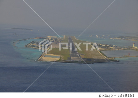 モルディブ マレ国際空港 フルレ島 の写真素材