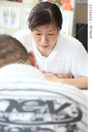 働く人々(言語聴覚士・理学療法士) 働く人々(言語聴覚士・理学療法士) 5340115