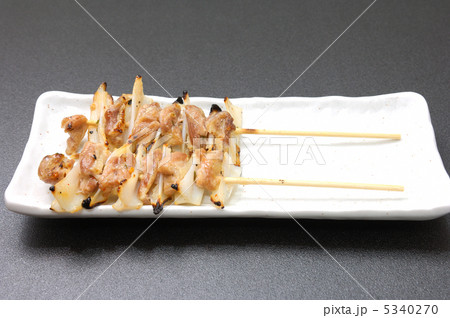 おいしい塩なんこつ焼鳥 5340270