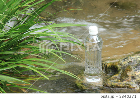 ミネラルウォーター 5340271