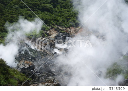 箱根大涌谷・噴き上げる噴煙・横位置 箱根大涌谷・噴き上げる噴煙・横位置 5343509