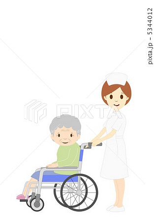 車いすのおばあちゃんと看護師 車いすのおばあちゃんと看護師 5344012