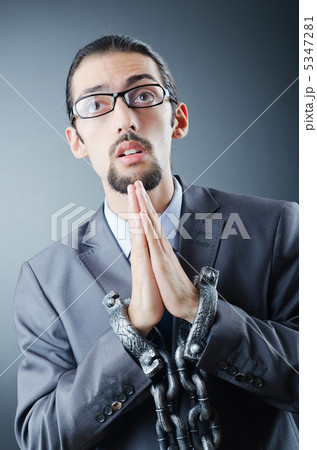 Man arrested for this crimes 5347281