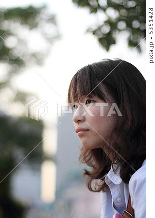 夕暮れの横浜 5351428