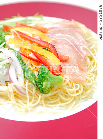 おいしい冷製サラダパスタ おいしい冷製サラダパスタ 5351926