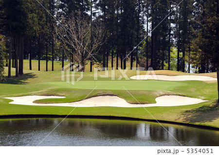 ゴルフ場 5354051