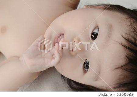 赤ちゃん　 5360032
