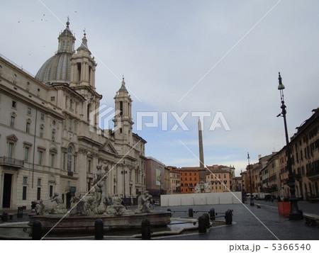 イタリア　ナヴォーナ広場 5366540
