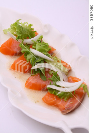 サーモンカルパッチョ 5367060