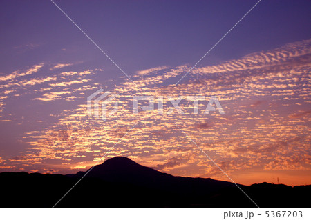 伊吹山の夜明け 伊吹山の夜明け 5367203