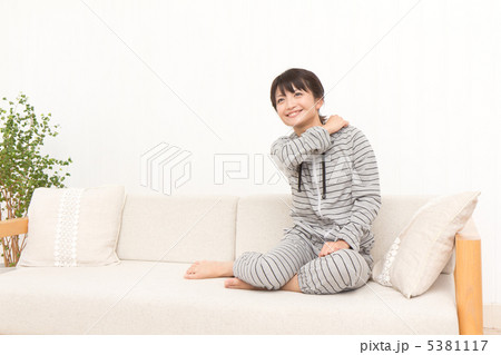 肩たたき 肩たたき 5381117