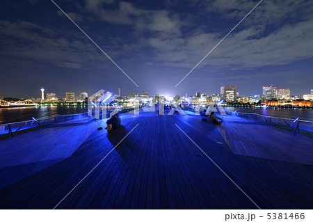 大桟橋　みなとみらい　マリンタワー　夜景 5381466