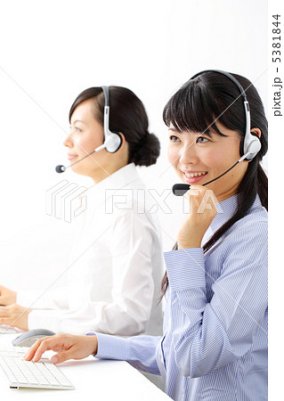 オペレーター二人 オペレーター二人 5381844