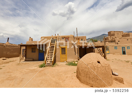 タオス・プエブロとパン焼き釜 タオス・プエブロとパン焼き釜 5392256