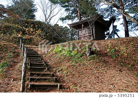 毘沙門堂(復元)（春日山城址／新潟県上越市中屋敷･大豆） 5395251