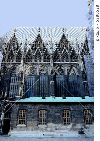 オーストリア　シュテファンス大聖堂 5396529