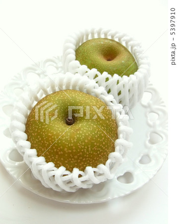 包装資材に包まれた幸水梨 5397910