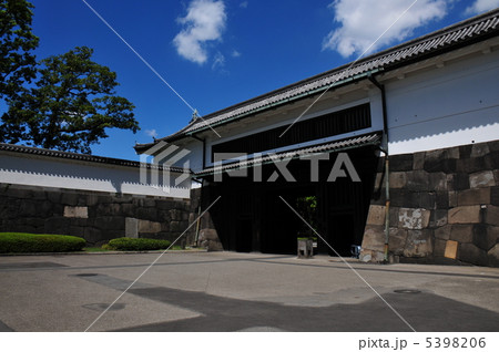 皇居大手門　高麗門 5398206