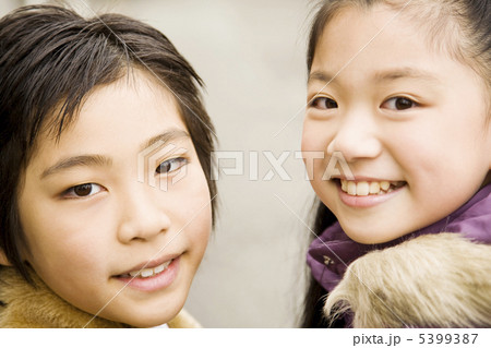 笑顔の小学生 笑顔の小学生 5399387