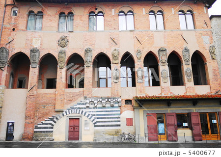 ピストイア　司教館palazzo dei vescovi 5400677