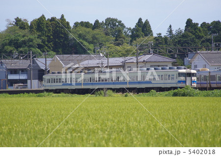 田園と北陸本線 5402018