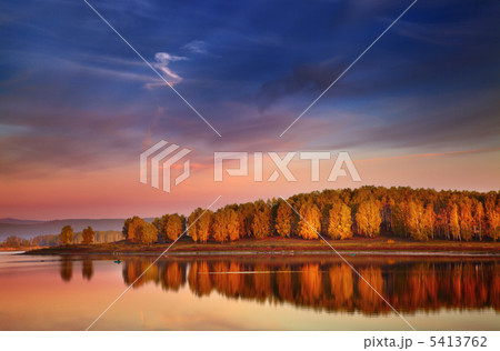 Sunrise over lake Sunrise over lake 5413762