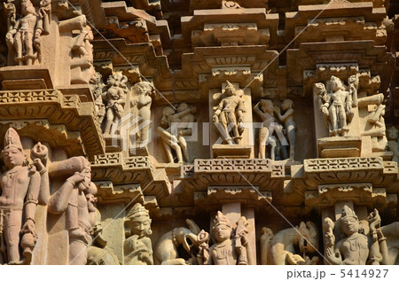 カジュラホ　カンダーリヤ・マハーデーヴァ寺院 5414927