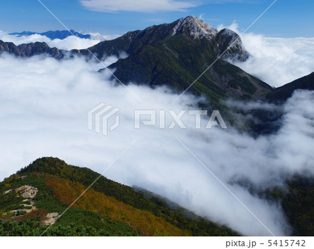 甲斐駒ヶ岳 秋晴れ 甲斐駒ヶ岳 秋晴れ 5415742