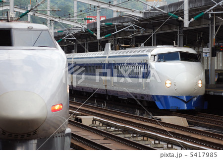 0系新幹線と100系新幹線 5417985