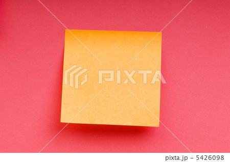 Reminder notes on the bright colorful paper Reminder notes on the bright colorful paper 5426098