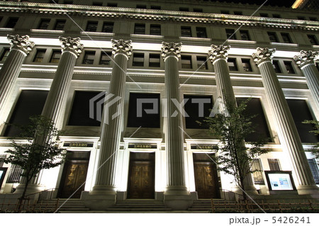 ライトアップされた三井本館 ライトアップされた三井本館 5426241