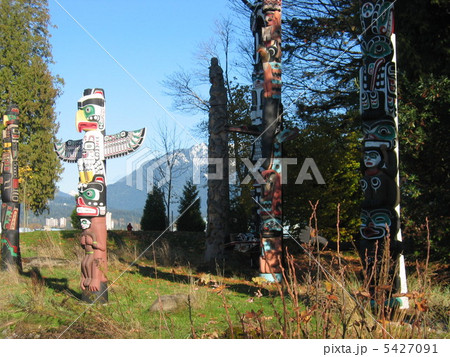 スタンレー・パークのトーテムポール2 スタンレー・パークのトーテムポール2 5427091
