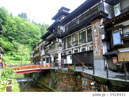 銀山温泉の能登屋旅館（山形県尾花沢市） 5428431