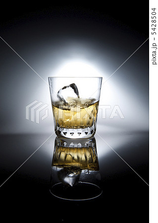 ウィスキー 5428504