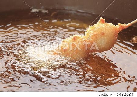 ウズラ串揚げ 5432634