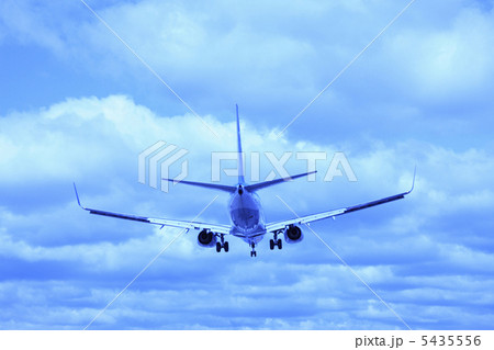 飛行機 5435556