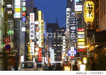 大阪北新地の夜 5435667