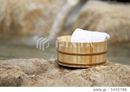 露天風呂と桶 5435788