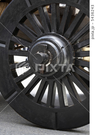 祇園祭、鉾の車輪 5436243