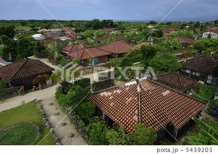 超広角レンズで撮る竹富島全景 5439203