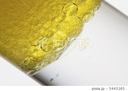 水と油 5443165