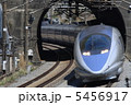 トンネルを抜けて 5456917