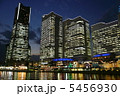 高層ビルの階段 5456930