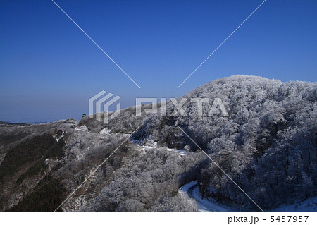 雪の護摩壇山 5457957