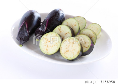茄子の輪切りの写真素材