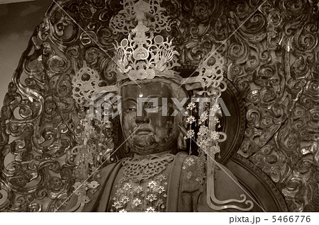 円覚寺　宝冠釈迦如来座像 5466776